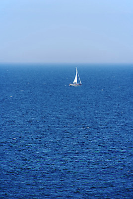 포토 JPG 해외이미지 스포츠 파도 바다 여행 요트 자연 하늘 바람 휴가 휴식 항해 사람없음 물 여름 파란색 환경 수영 힘 자유 흰색 보트 고독 목표 강의 네비게이션 무료 발트해 수평선 해외202004 해외포토 자연요소 계절 감정 컬러 컨셉 배_교통 날씨 북유럽 수상스포츠 생태계 파일형식 이미지허브