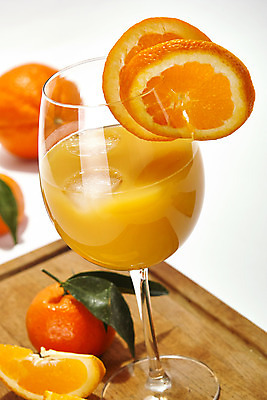 포토 JPG 해외이미지 음료 오렌지 과일 유리 사람없음 목재 노란색 주스 신선 오렌지주스 해외202004 해외포토 나무 컬러 재료 재질 과일주스 파일형식 이미지허브