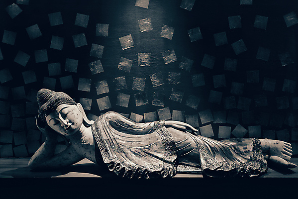 포토 JPG 해외이미지 아시아 종교 문화 얼굴 선 조각 포즈 백그라운드 불교 태국 미술 사람 동양인 사람없음 내부 목재 장식 빛 조각상 평화 골동품 기도 사찰 영혼 황금 집중 명상 신성 내추럴 고립 숭배 신앙심 해외202004 해외포토 나무 나라 컨셉 재료 종교건축 문화예술 인종 신체부위 조형물 파일형식 이미지허브