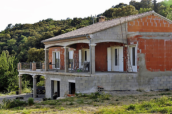 포토 JPG 해외이미지 직업 건축물 외관 산업 건축양식 창문 지붕 미래 새로움 아파트 주택 창조 사람없음 가로 프랑스 성장 땅 투자 만들기 시멘트 장면 발판 콘크리트 프로젝트 해외202004 해외포토 건축 유럽 컨셉 비즈니스 모션 건물 파일형식 이미지허브