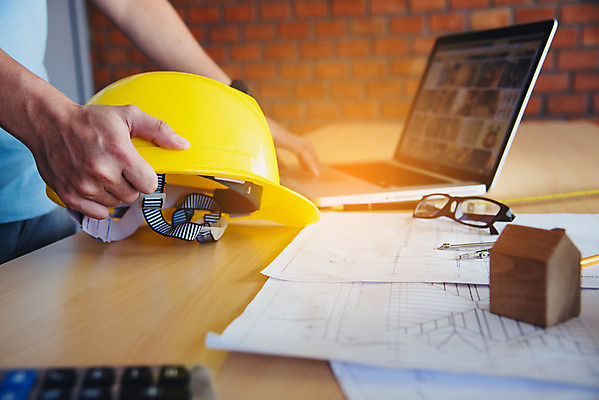 포토 JPG 해외이미지 식물 직업 손 디자인 산업 선 백그라운드 비즈니스 건축양식 통신 노동자 주택 직장 안전 사람 사람없음 내부 건물 노트북 컴퓨터 사무실 노란색 금속 힘 장비 에너지 업무 비즈니스맨 엔지니어 재산 계획 헬멧 건축가 땅 서비스 그림 감독관 계약자 분배 제어 프로젝트 해외202004 해외포토 건축물 남자 건축 컬러 컨셉 회사 재질 신체부위 금융 전자제품 작업 직장인 기술자 보호장비 계약 파일형식 이미지허브