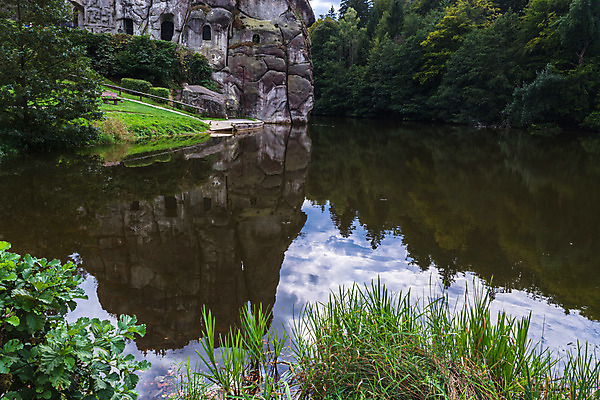 포토 JPG 해외이미지 호수 여행 휴가 독일 풍경 사람없음 반사 교회 연못 원형 신비 입술 암초 신화 사암 내추럴 숭배 해외202004 해외포토 도형 유럽 컨셉 종교건축 건물 신체부위 돌_바위 파일형식 이미지허브
