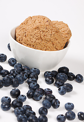 포토 JPG 해외이미지 열매 음식 과일 재료 자연 디저트 건강 사람없음 파란색 신선 그룹 달콤 먹기 오브젝트 유기농 블루베리 흙더미 숙성 해외202004 해외포토 식물 웰빙 컬러 모션 흙 맛 생태계 파일형식 더미 이미지허브