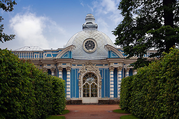 포토 JPG 해외이미지 공원 여행 건축양식 미술 사람없음 파란색 마을 궁전 역사 재산 황금 우아함 성자 큼 메인 대문 러시아 바로크 스타일 해외202004 해외포토 공공시설 건축 유럽 종교 컬러 컨셉 고건축 문화예술 금융 문 크기 파일형식 이미지허브