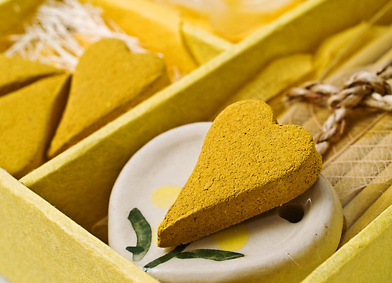 포토 JPG 해외이미지 모양 과일 자연 휴식 실내 발렌타인데이 건강 선물 사랑 사람없음 빛 스파 흰색 하트 재산 고급 유혹 심볼 대나무 향수 오브젝트 아로마테라피 테라피 고립 고체 돌봄 해외202004 해외포토 나무 감정 컬러 컨셉 모션 데이이벤트 내부 금융 뷰티 화장품 생태계 파일형식 이미지허브