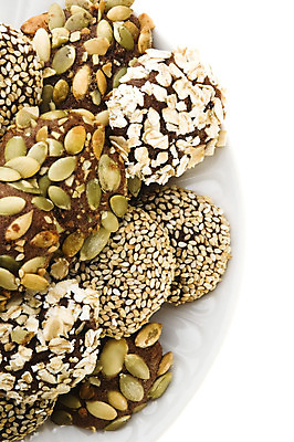 포토 JPG 해외이미지 1 음식 다이어트 디저트 건강 옥수수 씨앗 사람없음 갈색 쌓기 쿠키 과자 초콜릿 식사 빵집 대접 신선 원형 달콤 맛 아침식사 낟알 유혹 설탕 시리얼 밀 굽기 묘사 싱글 흙더미 건포도 오트밀 페스츄리 핸드메이드 귀리 해외202004 해외포토 도형 식물 빵 컬러 컨셉 모션 포도 곡류 상점 흙 구이 건과일 파일형식 더미 이미지허브