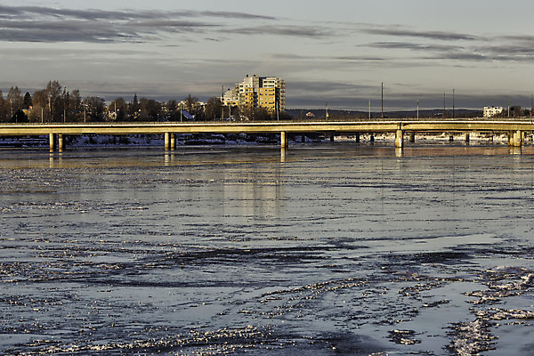 포토 JPG 해외이미지 나무 구름 겨울 하늘 스웨덴 사람없음 건물 물 강 냉동 해외202004 해외포토 자연요소 식물 건축물 계절 북유럽 파일형식 이미지허브