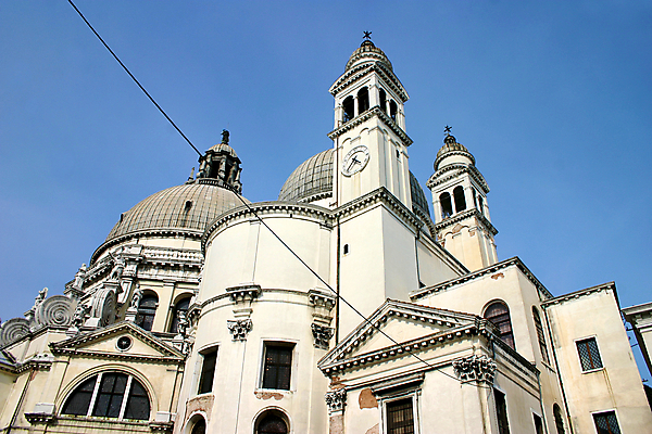 포토 JPG 해외이미지 전통 바다 여행 사랑 사람없음 물 이탈리아 보트 운하 베네치아 해외202004 해외포토 자연요소 감정 유럽 배_교통 파일형식 이미지허브