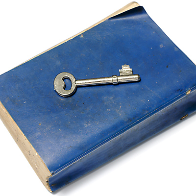 포토 JPG 해외이미지 교육 종교 종이 백그라운드 컨셉 탁자 열쇠 사람없음 책 파란색 교회 성경 희망 수확 골동품 흰색 예수 역사 도서관 신비 비밀 심볼 복고 잠금 문학 신성 고립 그런지 사실 신앙심 옛날 해외202004 해외포토 감정 컬러 가구 농업 종교용품 신_종교 보안 파일형식 이미지허브