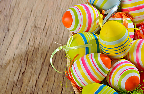 포토 JPG 해외이미지 식물 전통 계절 행복 종교 컨셉 자연 휴가 부활절 선물 이벤트 잔디 사람없음 장식 빨간색 초록색 파란색 컬러풀 노란색 바구니 계란 축제 치킨 페인트 봄 흰색 시골 축하 둥지 수집 오브젝트 활 해외202004 해외포토 기념일 감정 컬러 알 생태계 닭고기요리 파일형식 이미지허브