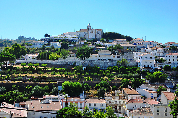 포토 JPG 해외이미지 구름 도로 건축양식 상상 하늘 사람 사람없음 건물 태양 기계 골동품 도시 역사 박물관 과거 타운 혁명 옛날 해외202004 해외포토 자연요소 건축물 건축 길 컨셉 교통시설 파일형식 이미지허브
