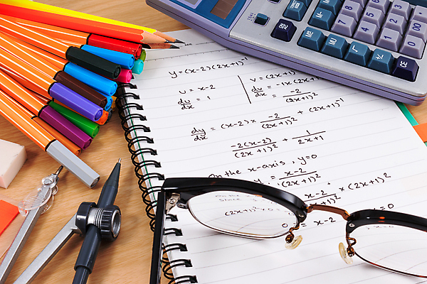 포토 JPG 해외이미지 직업 학생 라이프스타일 종이 과학 장신구 학교 탁자 아이디어 자 사람없음 목재 책 세트 컬러풀 사무실 알약 연필 펜 쪽지 교사 공책 공백 계산기 업무 수학 정상 편지지 책상 준비 지우개 정사각형 클립 각도 지역 비서 바인더 나누기 인기 캘리퍼스 필기체 공급 강조 해외202004 해외포토 도형 나무 문자 교육 컬러 가구 컨셉 비즈니스 재료 교과목 문구용품 학용품 생활 필기구 약 사무용품 장비 공구 작업 편지 사칙연산 파일형식 이미지허브