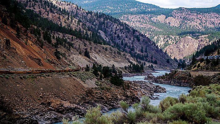 포토 JPG 해외이미지 나무 구름 여행 캐나다 교통시설 자연 하늘 산 건조 파노라마 풍경 사람없음 야외 초록색 물 여름 강 반사 골짜기 하이킹 추위 탐험 바위 시골 고속도로 숲 언덕 암초 내추럴 생태학 해외202004 해외포토 자연요소 식물 계절 교육 도로 컬러 교통 북아메리카 레저 촬영기법 돌_바위 시설 생태계 파일형식 이미지허브