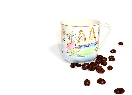 포토 JPG 해외이미지 전통 그릇 접시 커피 음료 백그라운드 꽃무늬 콩 선물 사람없음 컵 세트 머그컵 수확 흰색 도자기 화려 클래식 아침식사 컵받침 오브젝트 기념품 백자 스크랩북 옛날 해외202004 해외포토 식기 꽃 컬러 컨셉 무늬 농업 곡류 식사 받침대 파일형식 이미지허브