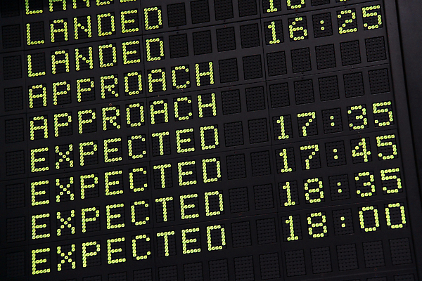 포토 JPG 해외이미지 여행 백그라운드 비즈니스 교통시설 휴가 사람없음 가로 스크린 시간 기다림 공항 도착 사인 출발 전자 대각선 떠남 체크인 목차 해외202004 해외포토 선 교통 컨셉 모션 시설 파일형식 이미지허브