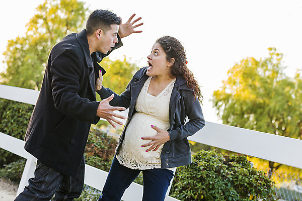 포토 JPG 해외이미지 주간 라이프스타일 커플 여자 남자 가족 결혼식 엄마 남편 사랑 사람 야외 두명 걷기 임신 고통 육아 긴급 아기 아내 흥분 충격 히스패닉 스페인어 해외202004 해외포토 자연요소 감정 결혼 관계 모션 생활 파일형식 이미지허브