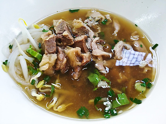 포토 JPG 해외이미지 전통 아시아 음식 조각 다이어트 재료 태국 밥 요리 동양인 사람없음 새싹 식사 저녁식사 중국 소고기 뜨거움 사발 닫기 수프 국수 슬라이스 점심식사 해외202004 해외포토 식물 나라 모션 건강 육류 인종 면류 사기그릇 파일형식 이미지허브