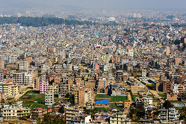포토 JPG 해외이미지 아시아 여행 건축양식 지붕 안테나 파노라마 동양인 풍경 사람없음 건물 관광지 도시풍경 컬러풀 환경 도시 가난 지형 네팔 타운 산악지대 개발 스모그 카트만두 히말라야 해외202004 해외포토 건축물 건축 나라 컬러 컨셉 통신 산 촬영기법 인종 파일형식 산맥 이미지허브