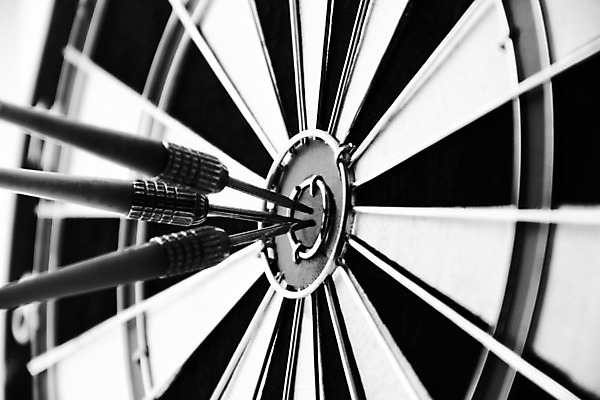 포토 JPG 해외이미지 스포츠 백그라운드 컨셉 성공 화살 기술 3 취미 사람없음 빨간색 검은색 경쟁 수확 게임 흰색 우승 원형 행운 센터 던지기 닫기 목표 다트판 다트 황소 슛 점수 골 때리기 승자 완벽 완전 정확 해외202004 해외포토 도형 컬러 농업 모션 놀이 최고 소 파일형식 이미지허브