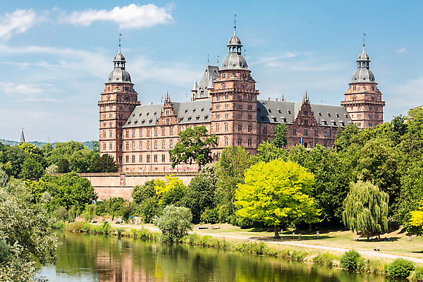 포토 JPG 해외이미지 나무 구름 건축양식 하늘 주택 독일 사람없음 건물 빨간색 여름 파란색 교회 정원 궁전 가을 역사 사암 르네상스 옛날 해외202004 해외포토 자연요소 식물 건축물 계절 건축 유럽 컬러 고건축 종교건축 돌_바위 파일형식 이미지허브
