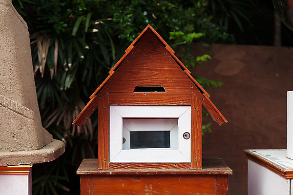 포토 JPG 해외이미지 디자인 통신 자연 지붕 주택 풍경 사람없음 야외 목재 상자 갈색 수확 메시지 편지 심볼 오브젝트 시골집 복고 옛날 해외202004 해외포토 나무 컬러 농업 재료 건물 생태계 파일형식 이미지허브