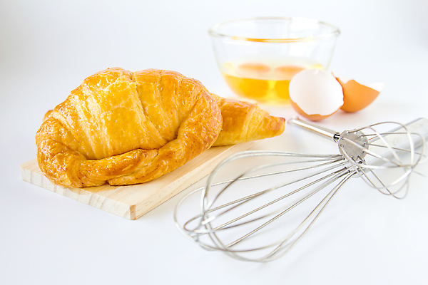 포토 JPG 해외이미지 음식 백그라운드 탁자 사람없음 갈색 주방 계란 검은색 식사 어둠 빵집 흰색 신선 아침식사 상품 밀 굽기 유기농 퍼프 롤 버터 프랑스어 고립 번 페스츄리 핸드메이드 해외202004 해외포토 문자 웰빙 빵 컬러 가구 곡류 상점 알 구이 파일형식 이미지허브