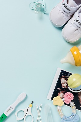 포토 JPG 스튜디오촬영 프레임 실내 사람없음 아기용품 젖병 노리개젖꼭지 아기신발 딸랑이 면봉 손톱깎이 임신테스트기 초음파사진 국내포토 신발 내부 임신 미용용품 의료용품 오브젝트 파일형식