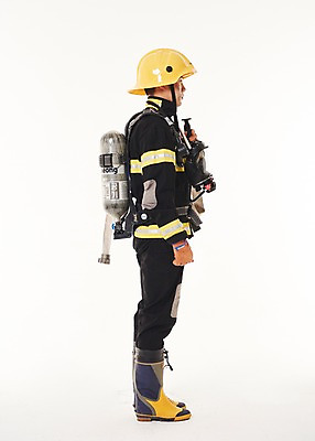 포토 JPG 스튜디오촬영 전신 응시 남자 실내 한명 서기 들기 20대 성인 옆모습 한국인 소방관 119 소방호스 성인남자한명만 방호복 국내포토 1 시선 옷 뷰포인트 모션 사람 동양인 청년 내부 구조원 소방 호스 전화번호 남자한명만 성인남자만 파일형식