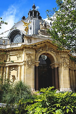 포토 JPG 주간 나무 유럽 유럽풍경 하늘 풍경 사람없음 야외 건물 조각상 정원 프랑스 파리_프랑스 국내포토 자연요소 식물 건축물 나라 조형물 파일형식