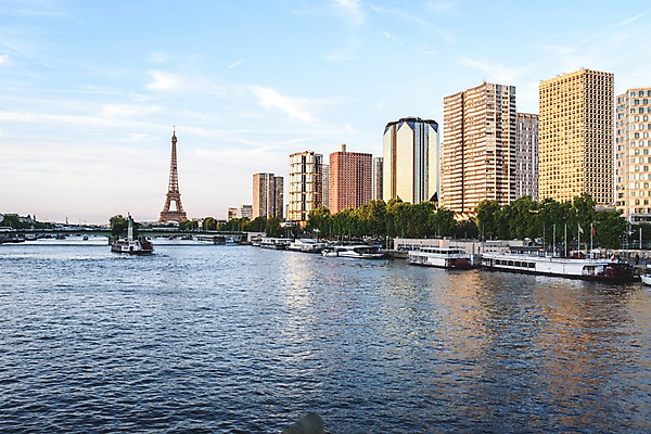 포토 JPG 주간 유럽 유럽풍경 풍경 빌딩 사람없음 야외 건물 강 일몰 프랑스 에펠탑 파리_프랑스 센강 가교 국내포토 자연요소 건축물 나라 노을 파리 랜드마크 파일형식