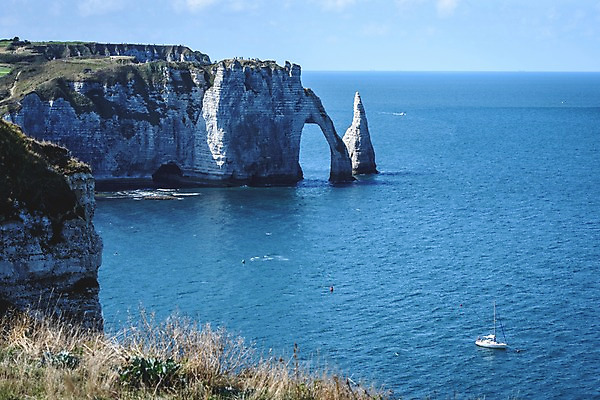 포토 JPG 주간 해외풍경 유럽 바다 유럽풍경 풍경 해변 사람없음 야외 여름 여름풍경 절벽 프랑스 에트르타 국내포토 자연요소 해외 계절 나라 파일형식 여름_계절