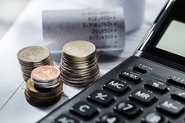 포토 JPG 스튜디오촬영 실내 근접촬영 사람없음 아웃포커스 금융 동전 계산기 영수증 회계 세금 연말정산 국내포토 뷰포인트 돈 문구용품 촬영기법 내부 경제 장비 파일형식