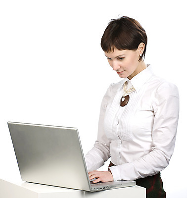 포토 JPG 해외이미지 백인 모델 직업 학생 응시 여자 행복 유럽 얼굴 포즈 백그라운드 비즈니스 건강 한명 사람 성인 노트북 사무실 머리 유행 교사 공책 흰색 비즈니스우먼 해외202004 해외포토 서양인 1 시선 감정 나라 컬러 문구용품 신체부위 전자제품 직장인 파일형식 이미지허브