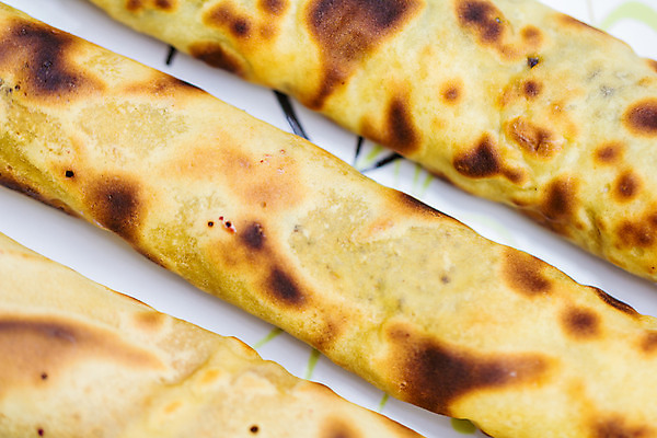 포토 JPG 해외이미지 전통 접시 음식 사람없음 갈색 노란색 케이크 주방 저녁식사 튀김 신선 뜨거움 황금 닫기 달콤 맛 아침식사 굽기 먹기 컵받침 비만 묘사 메뉴 칼로리 팬케이크 점심식사 식욕 해로움 크레이프 해외202004 해외포토 식기 컬러 컨셉 모션 디저트 식사 구이 몸매 받침대 파일형식 이미지허브