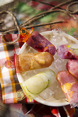 포토 JPG 해외이미지 과일 아이스크림 사람없음 얼음 혼합 시원함 막대아이스크림 해외202004 해외포토 자연요소 디저트 파일형식 이미지허브