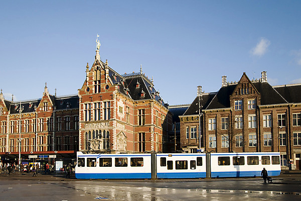 포토 JPG 해외이미지 여행 건축양식 사람 사람없음 건물 조각상 맑음 도시 센터 역 네덜란드 전차 일반 암스테르담 해외202004 해외포토 건축물 건축 유럽 육상교통 교통시설 날씨 대중교통 조형물 파일형식 이미지허브