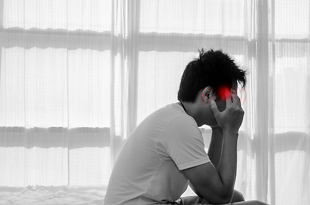 포토 JPG 해외이미지 손 남자 백그라운드 컨셉 스트레스 흑백 한명 사람 동양인 상반신 성인 옆모습 방 고통 침대 비즈니스맨 찡그림 두통 트러블 편두통 성인남자한명만 해외202004 해외포토 1 감정 뷰포인트 가구 비즈니스 촬영기법 표정 인종 신체부위 직장인 질병 남자한명만 성인남자만 파일형식 이미지허브