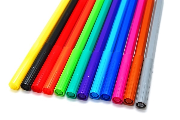 포토 JPG 해외이미지 디자인 교육 종이 분홍색 비즈니스 잉크 기술 창조 미술 사람없음 장식 빨간색 초록색 파란색 사무실 장난감 펜 노란색 보라색 검은색 페인트 장비 흰색 기록 그리기 그룹 끝 플라스틱 오브젝트 그림 고립 펠트 해외202004 해외포토 컬러 모션 재질 문화예술 필기구 파일형식 천_직물 이미지허브