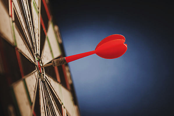 포토 JPG 해외이미지 디자인 스포츠 컨셉 비즈니스 놀이 성공 화살 아이디어 사람없음 빨간색 세트 경쟁 공연 게임 우승 원형 행운 센터 목표 계획 다트판 다트 심볼 오브젝트 슛 양궁 조준 점수 골 때리기 마케팅 승자 완벽 완전 정확 해외202004 해외포토 도형 컬러 모션 이벤트 최고 파일형식 이미지허브