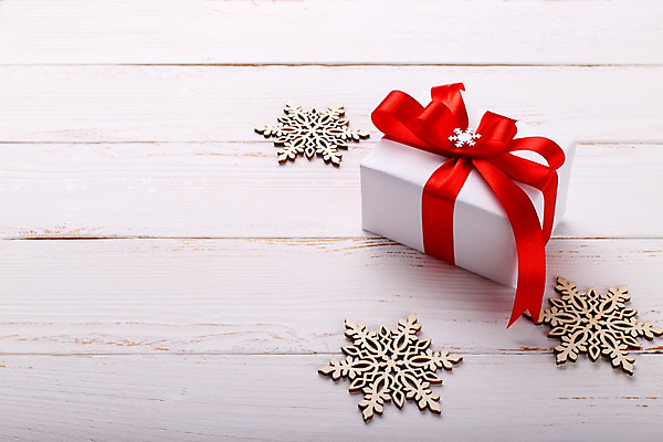 포토 JPG 해외이미지 전통 디자인 계절 리본 종이 문화 조각 백그라운드 컨셉 크리스마스 겨울 휴가 새로움 선물 이벤트 사람없음 장식 빨간색 빛 상자 파티 세일 우주 축제 놀람 기쁨 흰색 축하 인사 신용카드 눈송이 황금 12월 연도 활 해외202004 해외포토 기념일 감정 컬러 눈_날씨 표정 금융 예절 날짜 파일형식 이미지허브