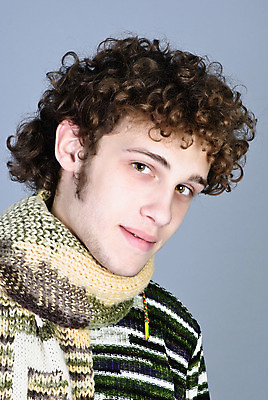 포토 JPG 해외이미지 백인 1 학생 라이프스타일 응시 남자 행복 컨셉 생각 신체 바닥 실내 한명 웃음 사람 소년 10대 유행 꿈 듣기 흰색 표현 시원함 가득함 싱글 내추럴 여드름 고립 그런지 해외202004 해외포토 서양인 시선 감정 어린이 컬러 모션 청소년 표정 내부 생활 파일형식 이미지허브