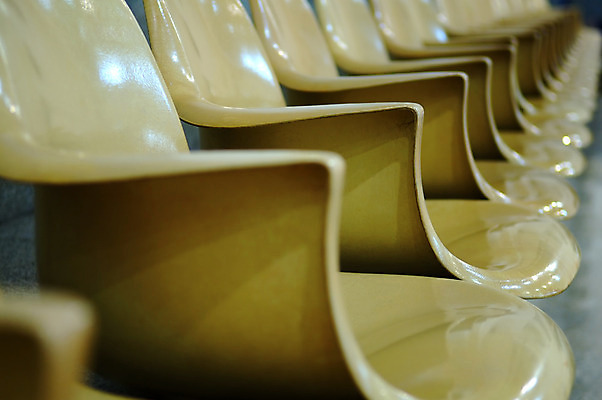 포토 JPG 해외이미지 모양 선 스포츠 가구 백그라운드 패턴 벤치 의자 부분 모션 추상 휴식 바닥 실내 앉기 이벤트 경기 사람없음 목재 걷기 경기장 장비 게임 그룹 플라스틱 라이벌 질감 국회 객석 법정 줄서기 토너먼트 해외202004 해외포토 나무 생활용품 컨셉 무늬 재료 스포츠시설 재질 놀이 내부 파일형식 이미지허브