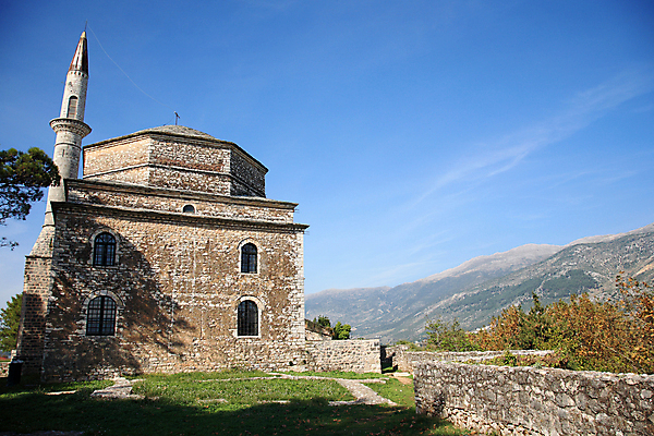포토 JPG 해외이미지 문화 건축양식 풍경 사람없음 야외 건물 이슬람교 그리스 모스크 비잔틴 해외202004 해외포토 건축물 건축 유럽 종교 제국 파일형식 이미지허브