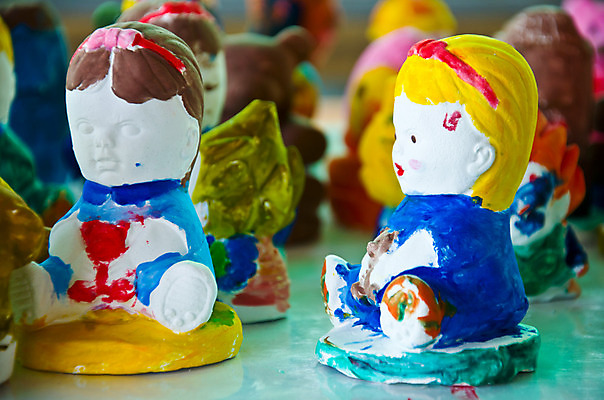 포토 JPG 해외이미지 동물 행복 문화 어린이 조각 신체 바닥 미술 사람없음 청춘 장난감 조각상 숫자 희망 바위 시멘트 석고 해외202004 해외포토 문자 감정 컨셉 문화예술 사람 조형물 돌_바위 파일형식 이미지허브