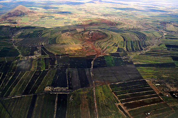 포토 JPG 해외이미지 건축물 바다 섬 여행 공장 교통시설 아프리카 자연 안테나 풍경 사람없음 건물 물 파란색 관광지 하이앵글 농장 도시 숲 암초 타운 스카이라인 랜드마크 열대기후 조감도 탄자니아 해외202004 해외포토 자연요소 건축 나라 뷰포인트 컬러 교통 농업 통신 공업 시설 생태계 파일형식 이미지허브
