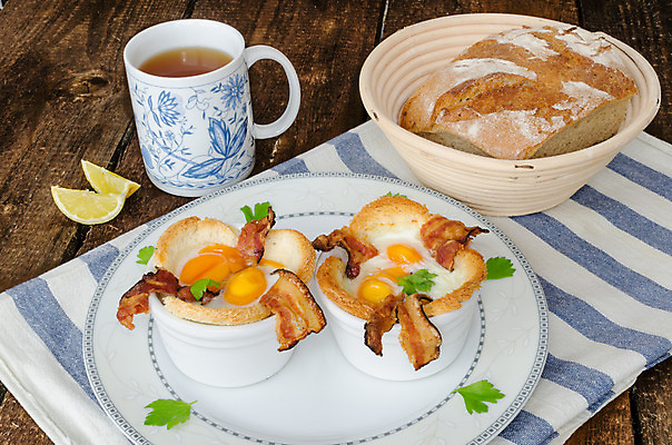 포토 JPG 해외이미지 전통 접시 영어 음식 빵 채소 재료 아침 영국 파슬리 건강 육류 요리 사람없음 초록색 노란색 식당 계란 식사 저녁식사 버섯 흰색 신선 뜨거움 사발 맛 아침식사 만취 먹기 레몬 허브 햄 브런치 머핀 베이컨 버터 점심식사 삶기 서쪽 해외202004 해외포토 주간 식물 문자 식기 유럽 컬러 컨셉 과일 식재료 모션 돼지고기 상점 알 사기그릇 방향 술취함 파일형식 이미지허브