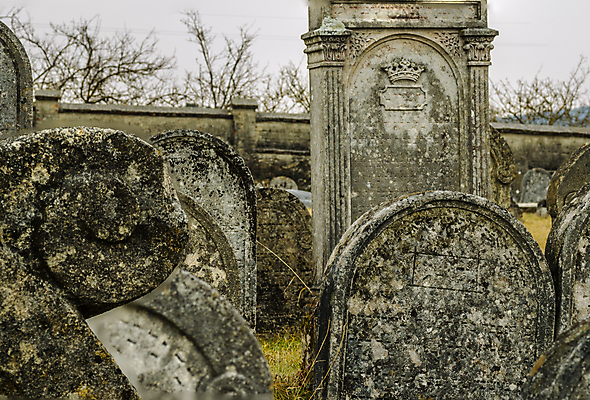 포토 JPG 해외이미지 꽃 기독교 종교 지구 백그라운드 십자가 부활절 사람없음 목재 조각상 검은색 성경 바위 기도 죽음 예수 영혼 목사 심볼 애도 신성 땅파기 신앙심 옛날 장례식 오싹 해외202004 해외포토 나무 식물 기념일 컬러 재료 종교용품 조형물 신_종교 성직자 파일형식 이미지허브