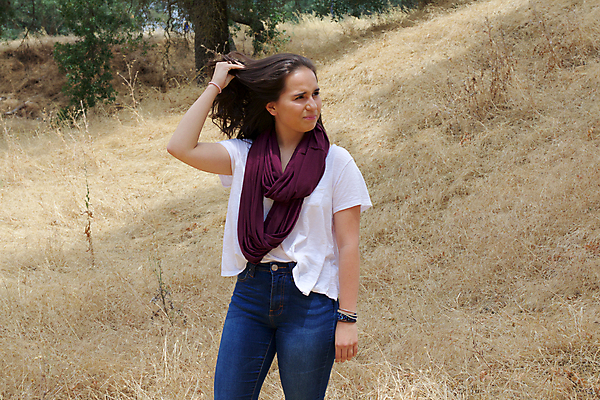 포토 JPG 해외이미지 백인 라이프스타일 공원 여자 행복 얼굴 어린이 자연 한명 사람 성인 야외 10대 초록색 맑음 기쁨 흰색 해외202004 해외포토 서양인 1 공공시설 감정 컬러 청소년 날씨 생활 신체부위 생태계 파일형식 이미지허브