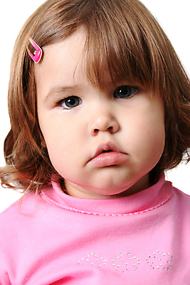 포토 JPG 해외이미지 백인 옷 딸 어린이 분홍색 갈색머리 건강 한명 표현 아기 달콤 작음 고립 심각 파스텔톤 해외202004 해외포토 서양인 1 헤어스타일 컬러 컨셉 가족 사람 맛 크기 파일형식 이미지허브