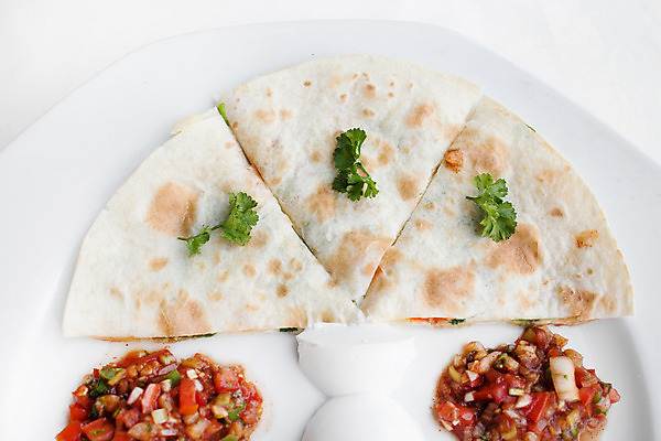 포토 JPG 해외이미지 접시 음식 양파 패스트푸드 육류 돼지고기 3 옥수수 요리 사람없음 목재 초록색 소고기 매움 심플 부드러움 라임 타코 점심식사 무생채 베르데 살사댄스 해외202004 해외포토 나무 식기 컬러 채소 과일 식재료 재료 곡류 식사 춤 감각 맛 인스턴트 파일형식 이미지허브